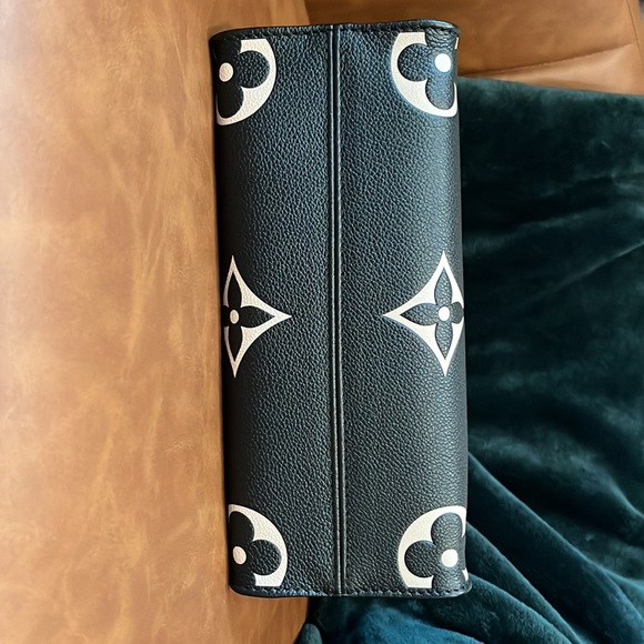 🎉SOLD 🎉 BRAND NEW, Authentic Louis Vuitton ONTHEGO PM Tote - Picture 7 of 14